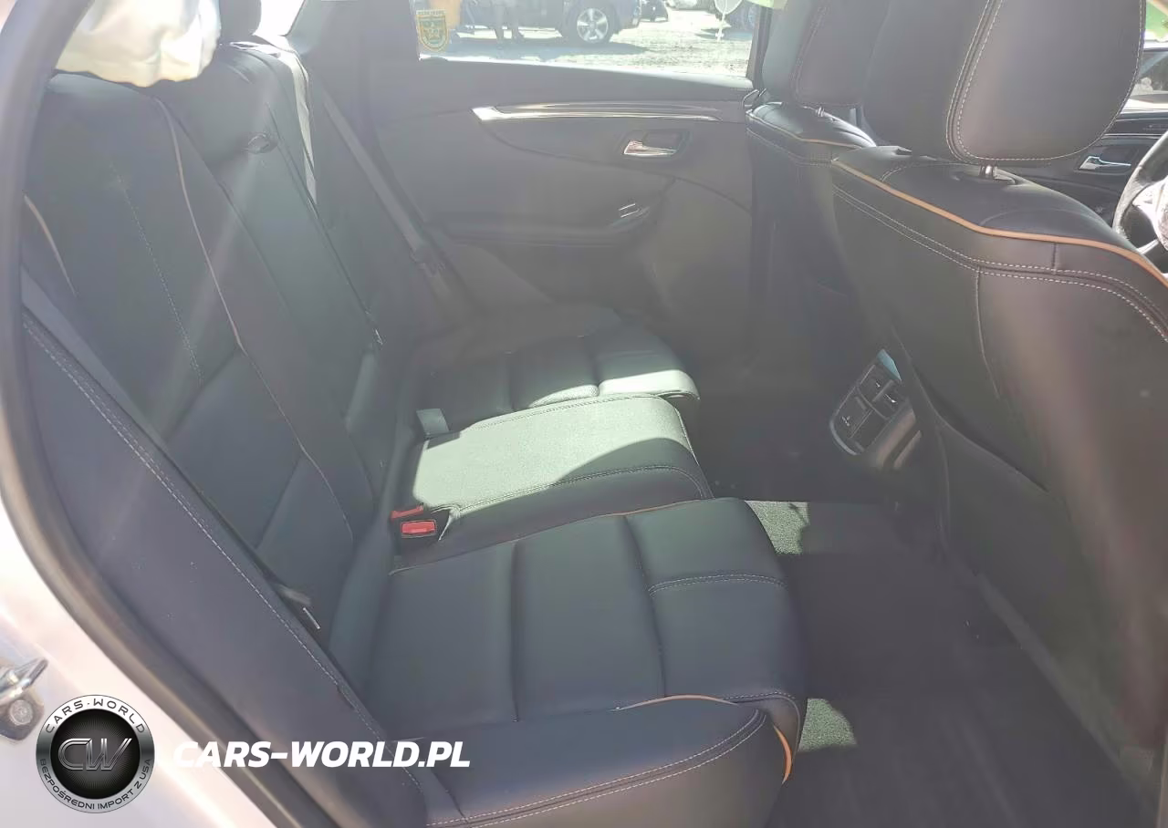 2018 Chevrolet Impala Premier VIN:2G1125S32J9153076 - 10