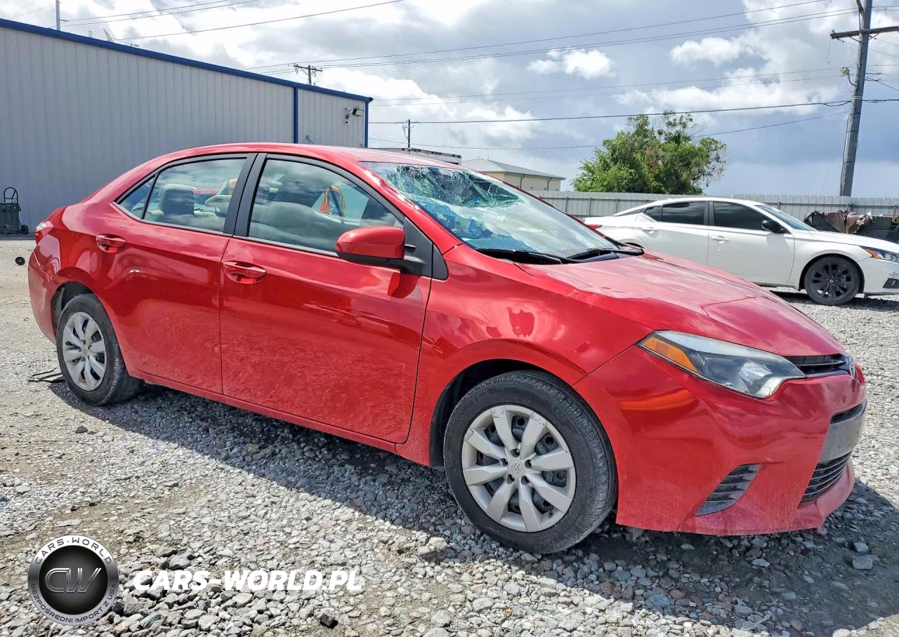 2015 Toyota Corolla Le VIN:2T1BURHE6FC352080 - 4
