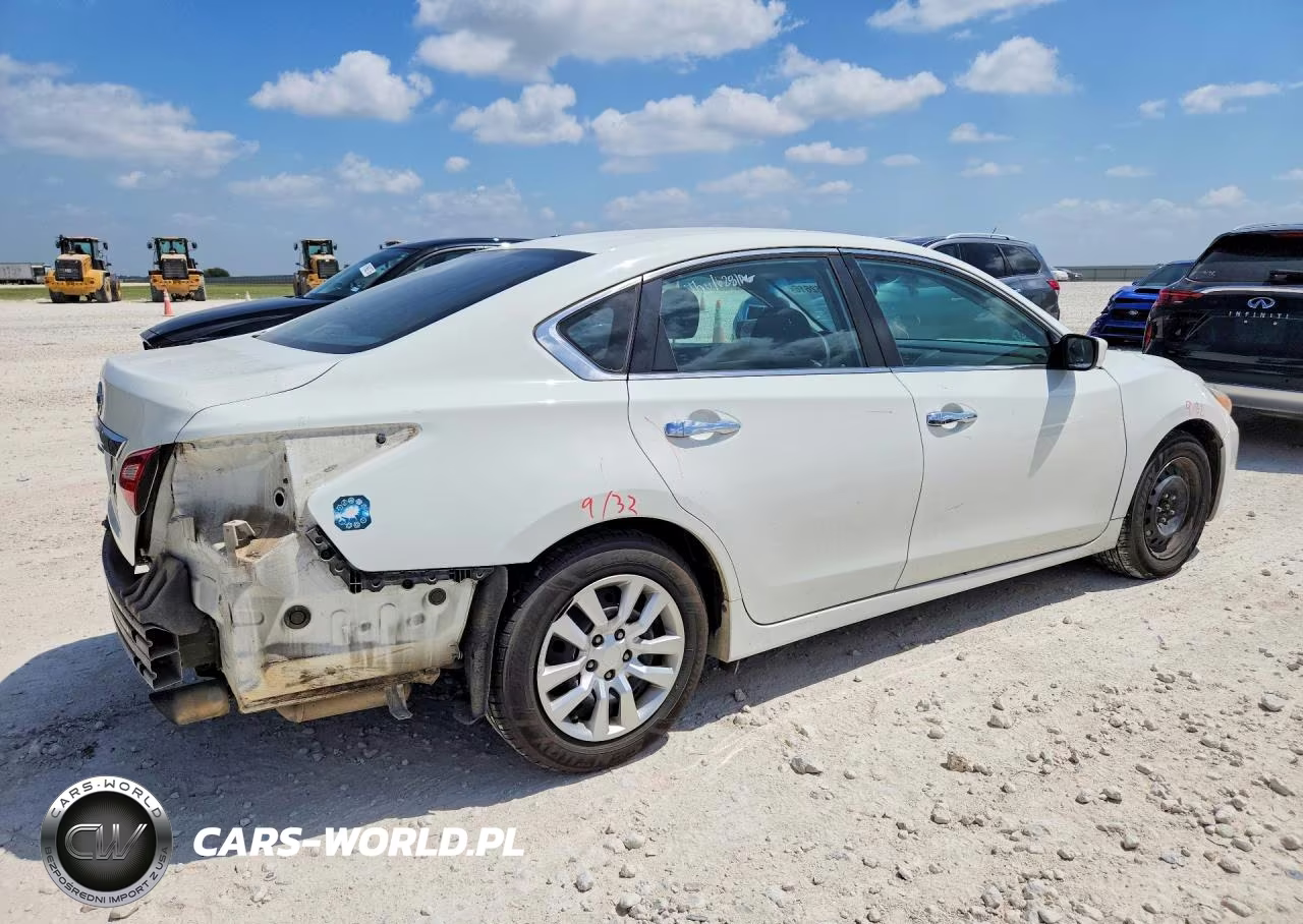 2017 Nissan Altima 2.5 S VIN:1N4AL3AP3HC166666 - 3