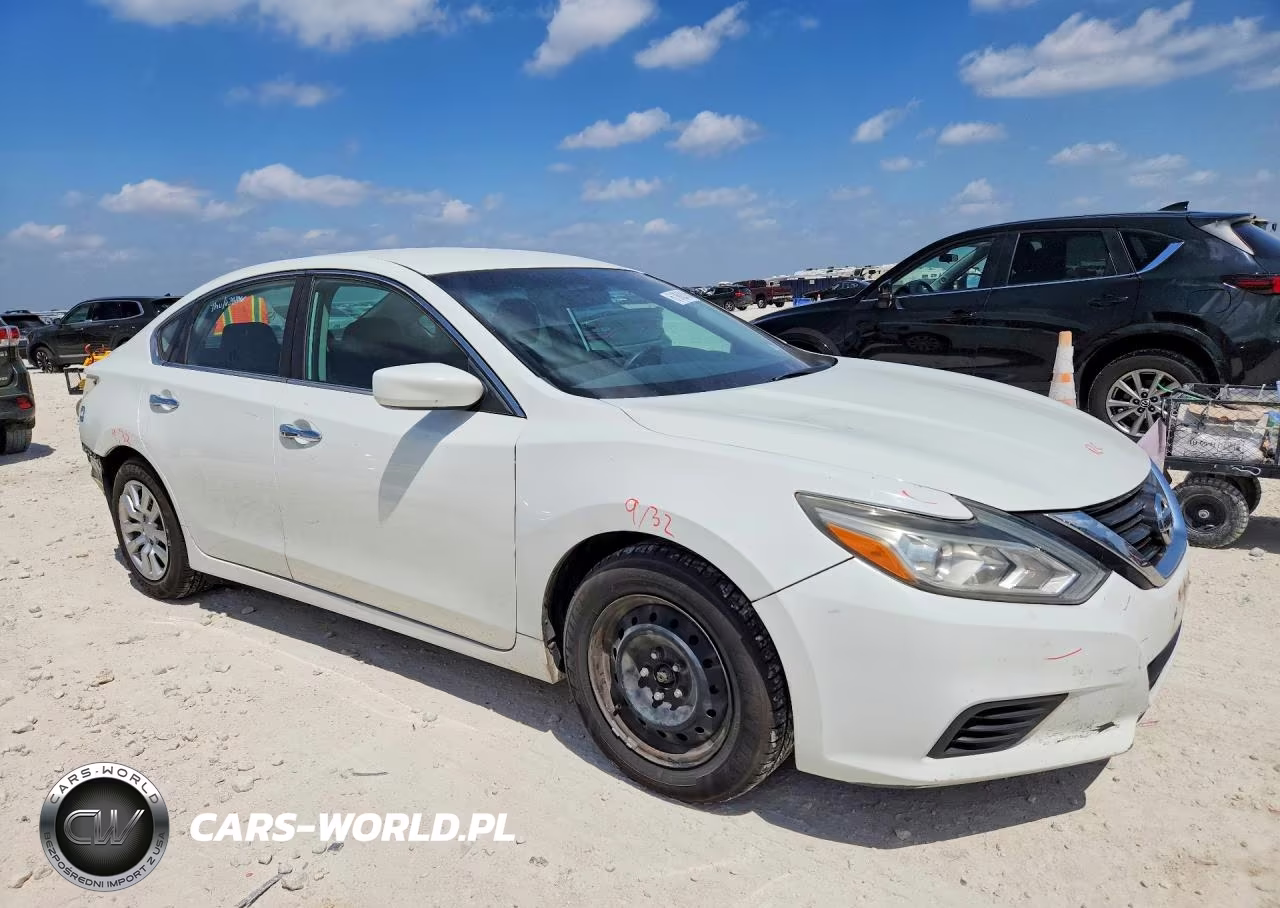 2017 Nissan Altima 2.5 S VIN:1N4AL3AP3HC166666 - 4