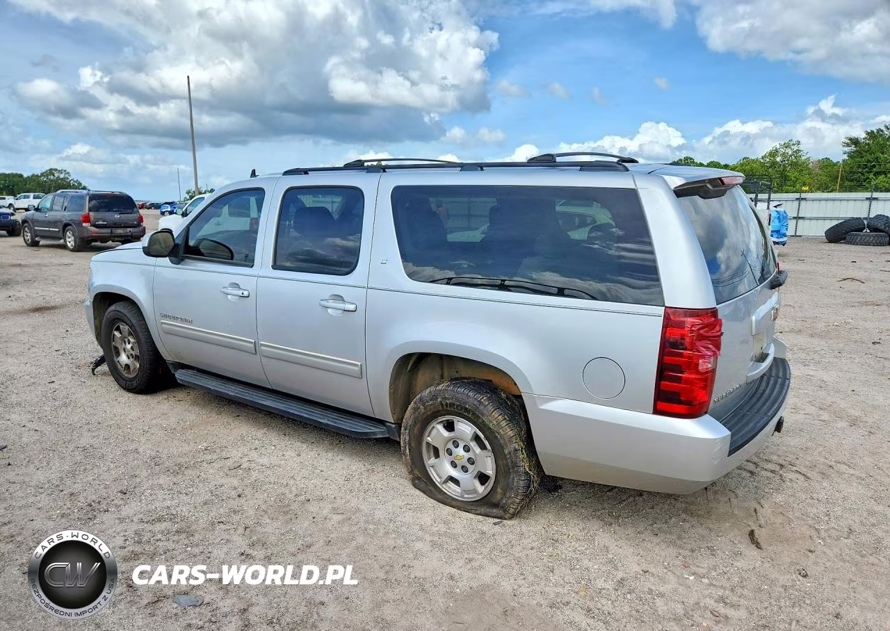 2011 Chevrolet Suburban C1500 Lt VIN:1GNSCJE01BR327382 - 2