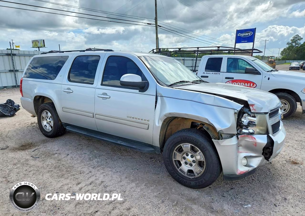 2011 Chevrolet Suburban C1500 Lt VIN:1GNSCJE01BR327382 - 4