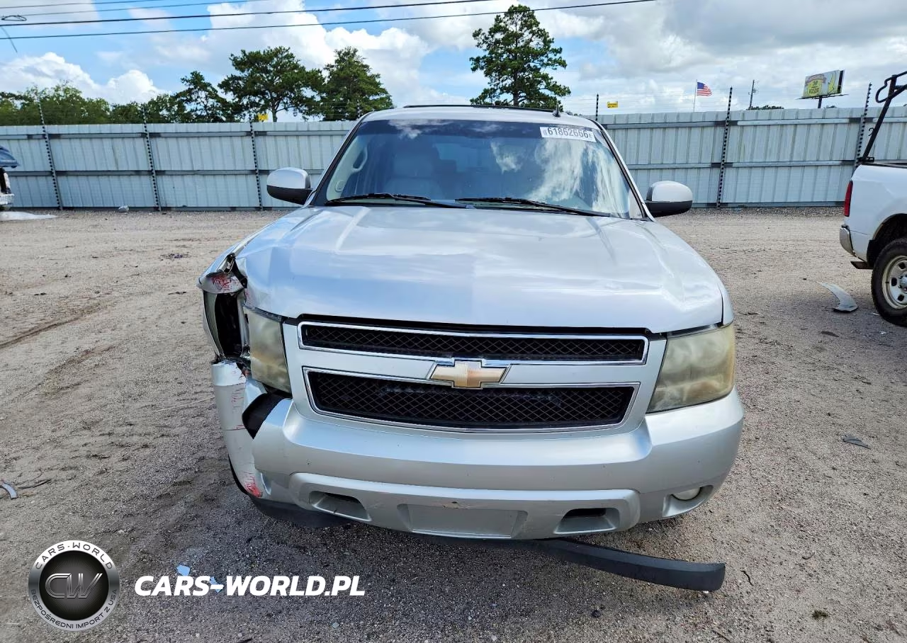2011 Chevrolet Suburban C1500 Lt VIN:1GNSCJE01BR327382 - 5