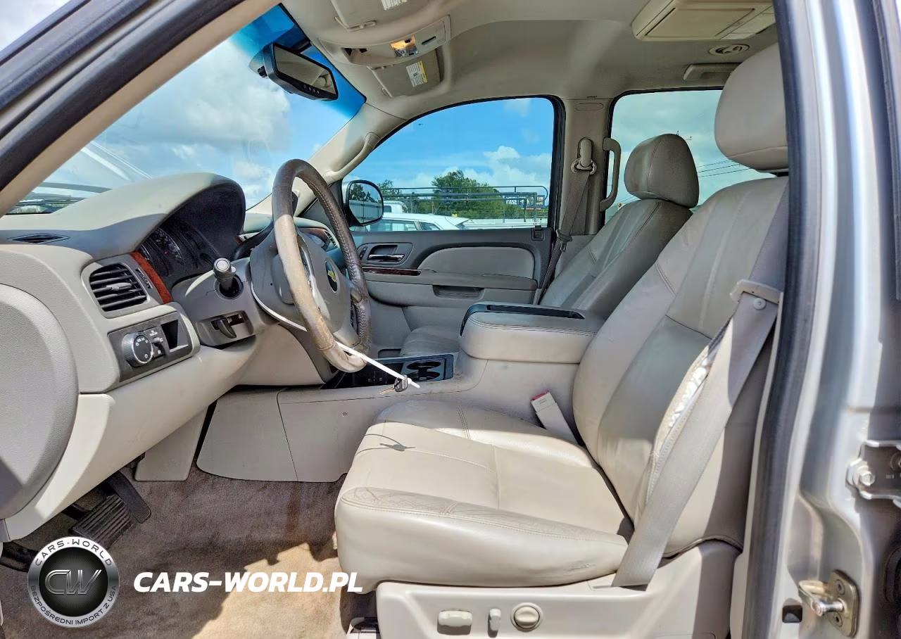 2011 Chevrolet Suburban C1500 Lt VIN:1GNSCJE01BR327382 - 7