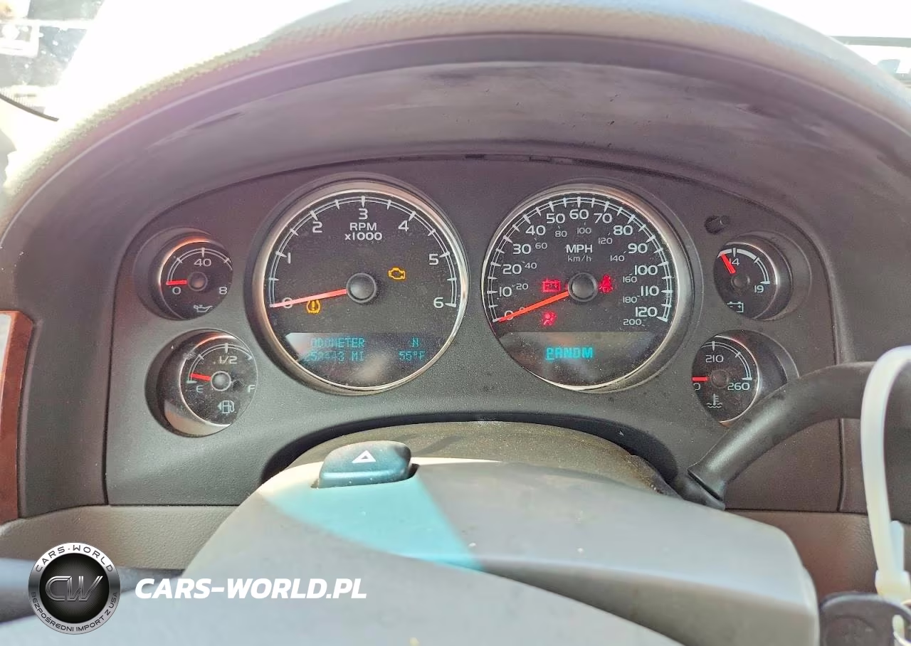 2011 Chevrolet Suburban C1500 Lt VIN:1GNSCJE01BR327382 - 9