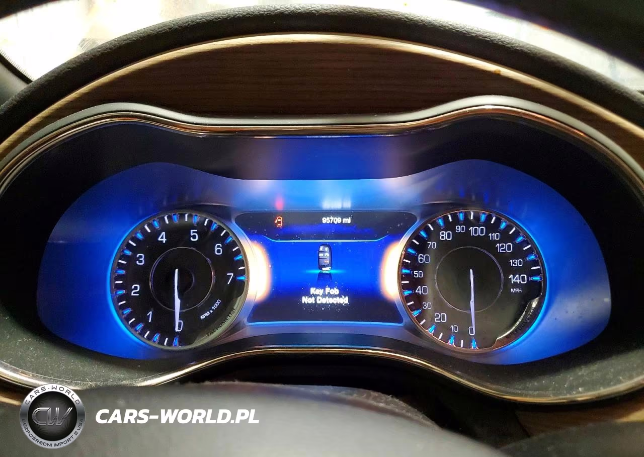 2015 Chrysler 200 C VIN:1C3CCCEG4FN727573 - 9