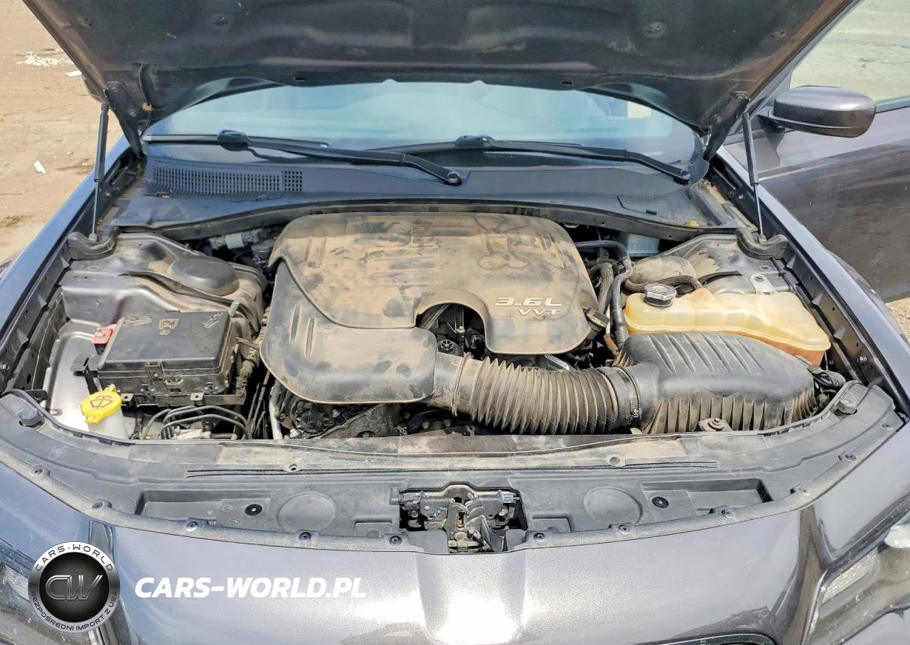 2019 Chrysler 300 S VIN:2C3CCAGG3KH640588 - 11