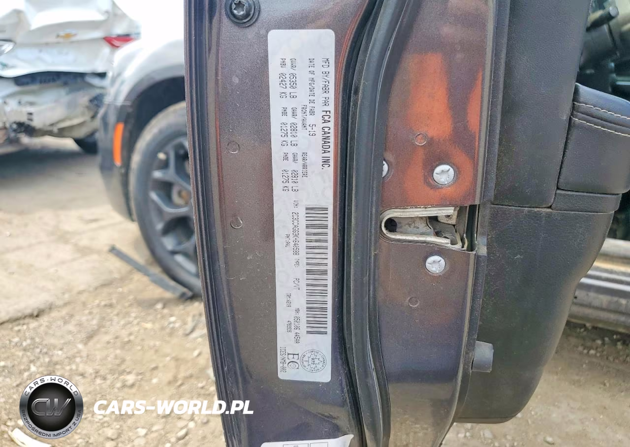 2019 Chrysler 300 S VIN:2C3CCAGG3KH640588 - 12