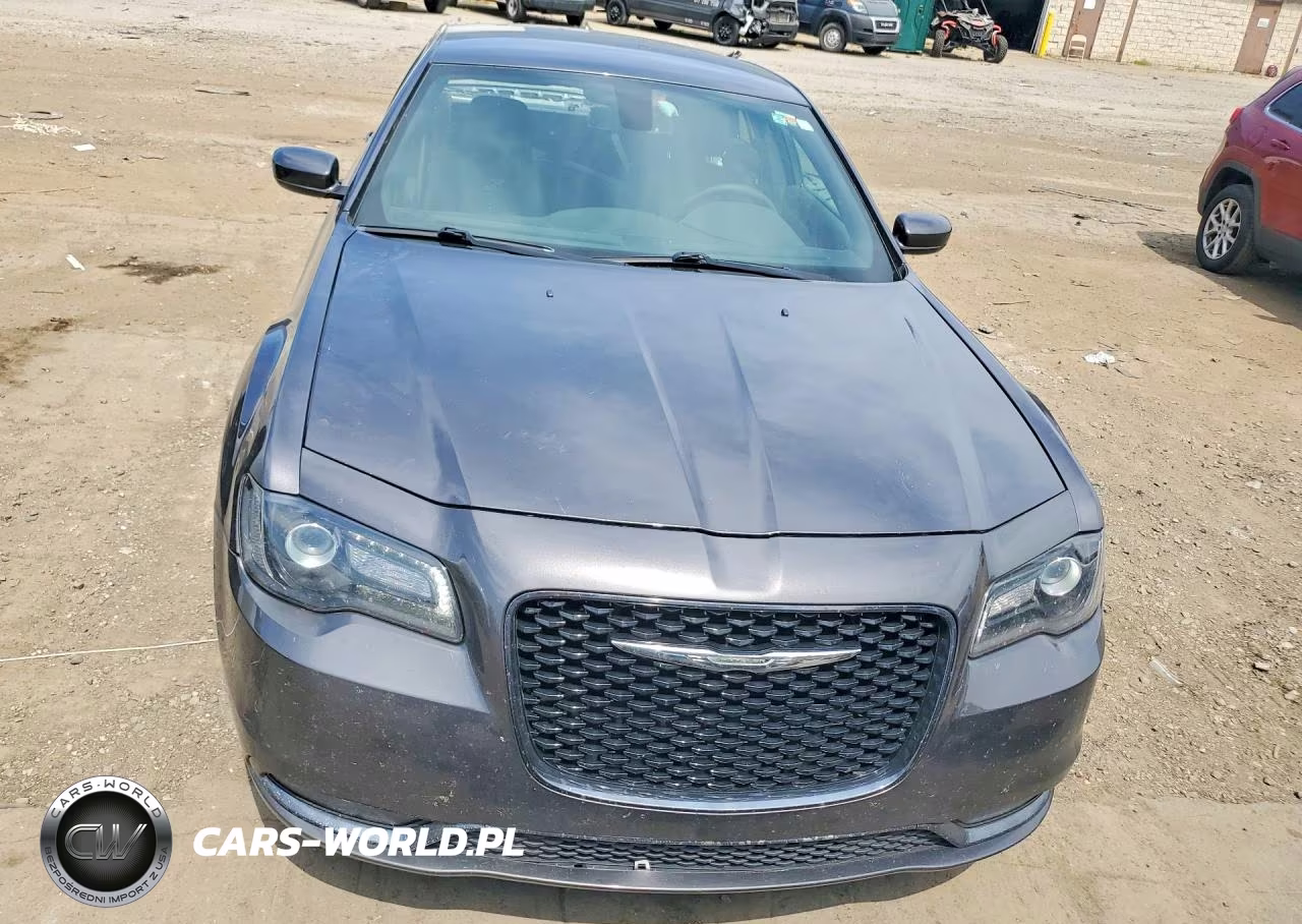 2019 Chrysler 300 S VIN:2C3CCAGG3KH640588 - 5