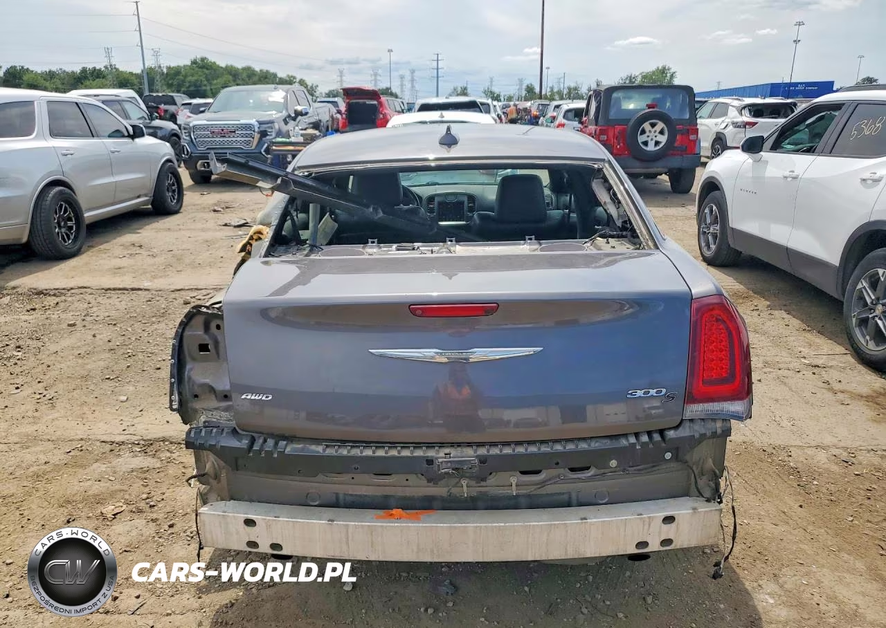 2019 Chrysler 300 S VIN:2C3CCAGG3KH640588 - 6
