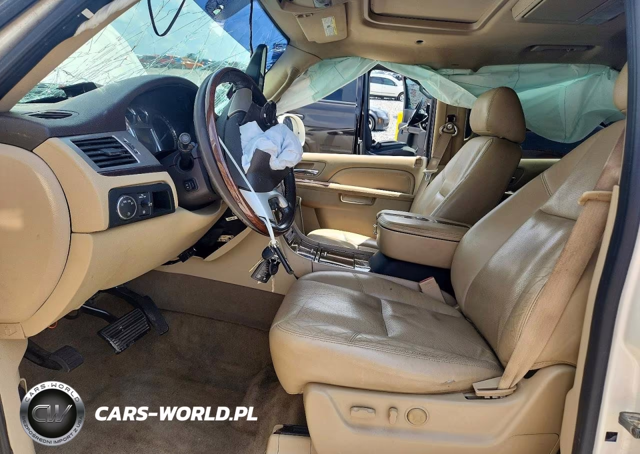 2011 Cadillac Escalade Luxury VIN:1GYS4BEF7BR126709 - 7