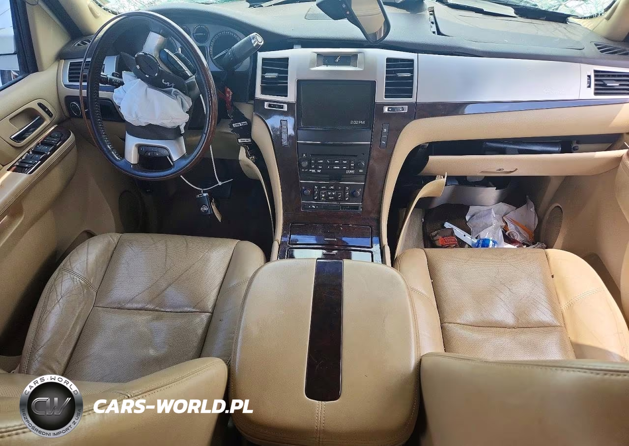 2011 Cadillac Escalade Luxury VIN:1GYS4BEF7BR126709 - 8