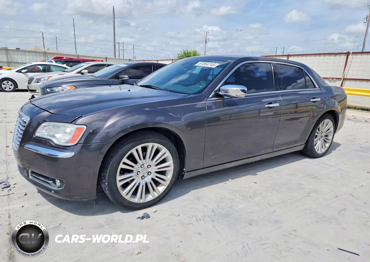 2014 Chrysler 300C – zdjęcie 1 z 12