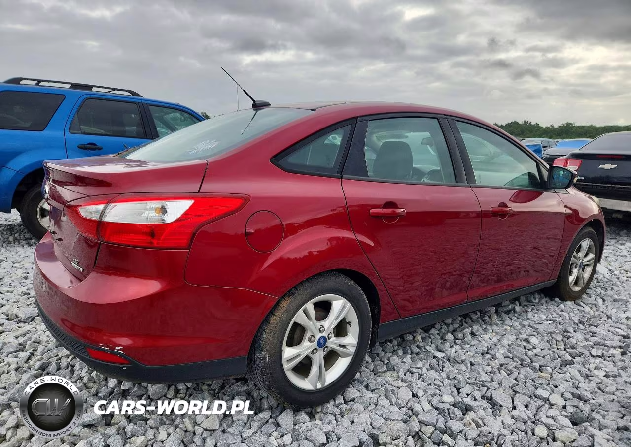 2013 Ford Focus Se VIN:1FADP3F27DL176397 - 3