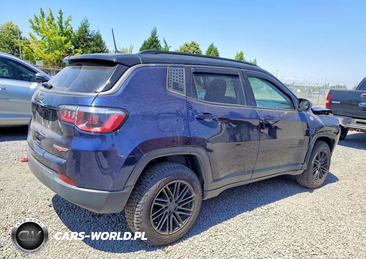 2020 Jeep Compass Trailhawk VIN:3C4NJDDB8LT106807 - 3