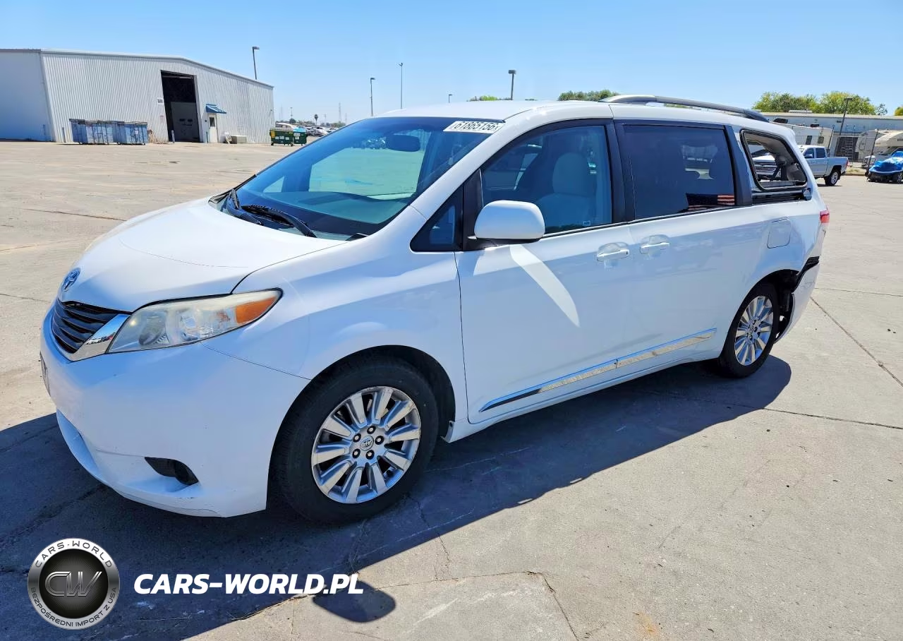 2013 Toyota Sienna Le
