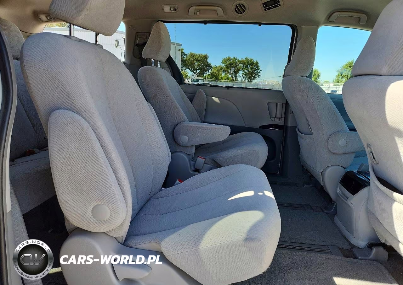2013 Toyota Sienna Le VIN:5TDJK3DC3DS050866 - 11