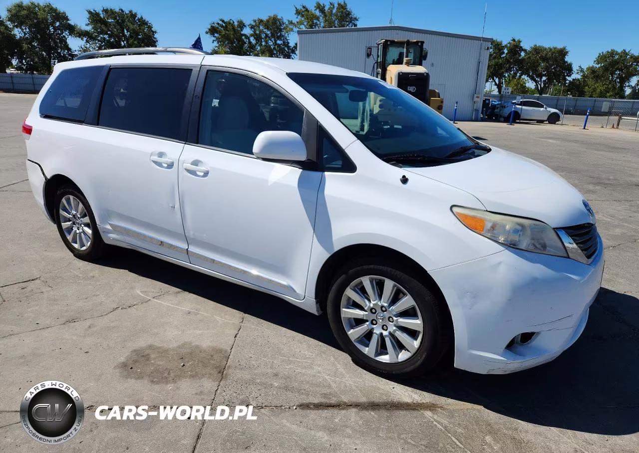 2013 Toyota Sienna Le VIN:5TDJK3DC3DS050866 - 4