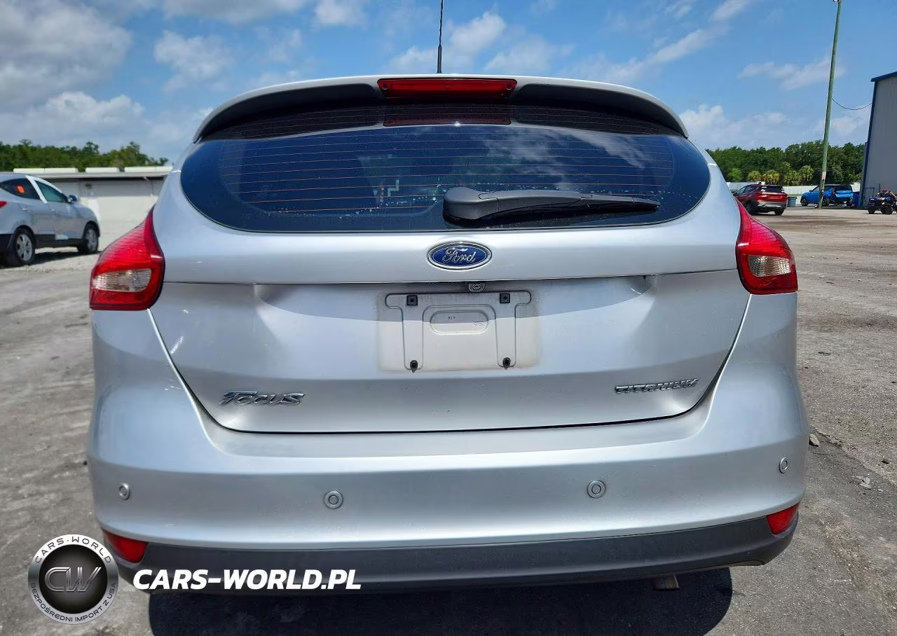 2018 Ford Focus Titanium VIN:1FADP3N22JL285007 - 6