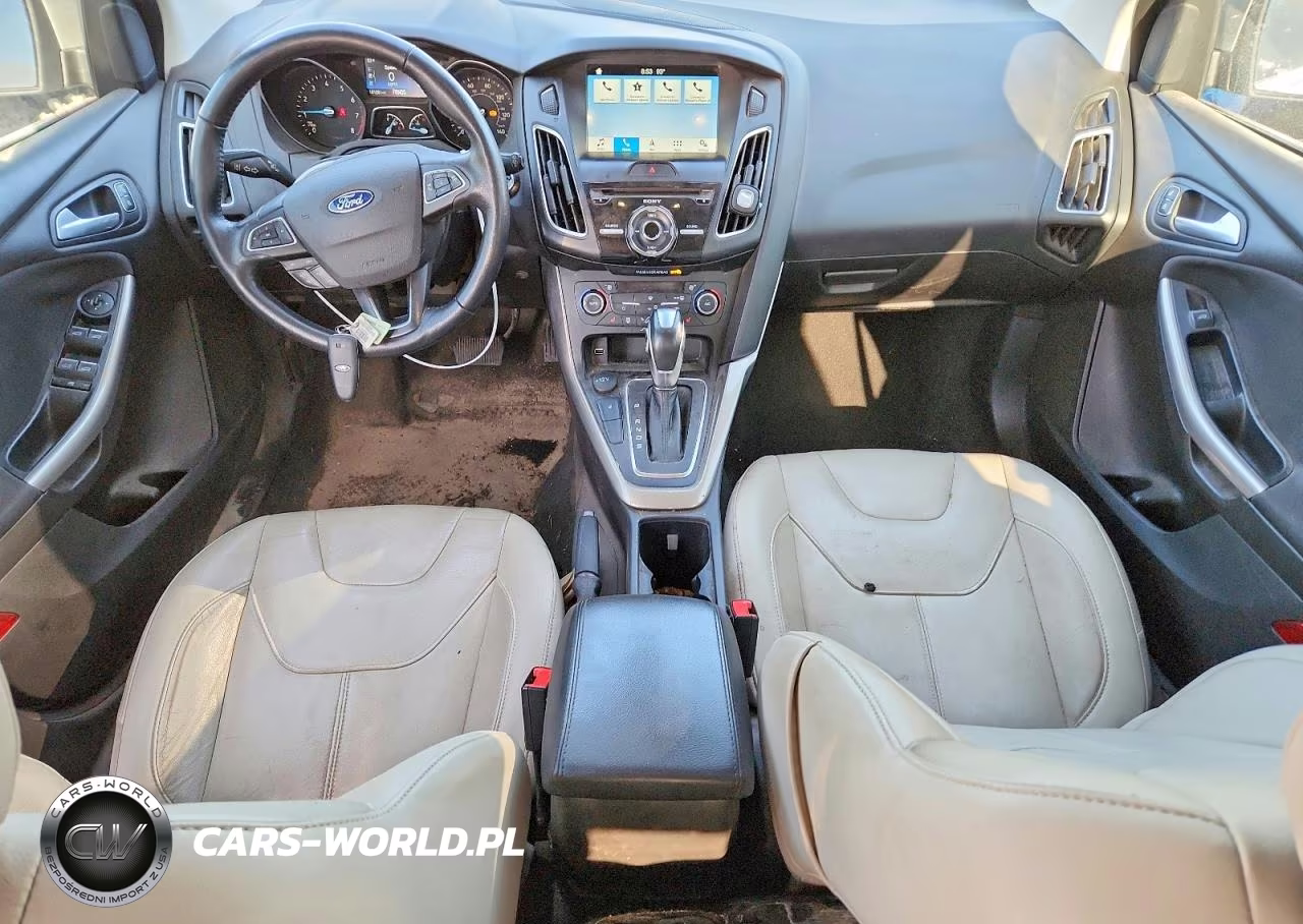 2018 Ford Focus Titanium VIN:1FADP3N22JL285007 - 8