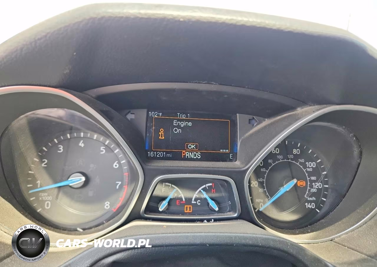 2018 Ford Focus Titanium VIN:1FADP3N22JL285007 - 9