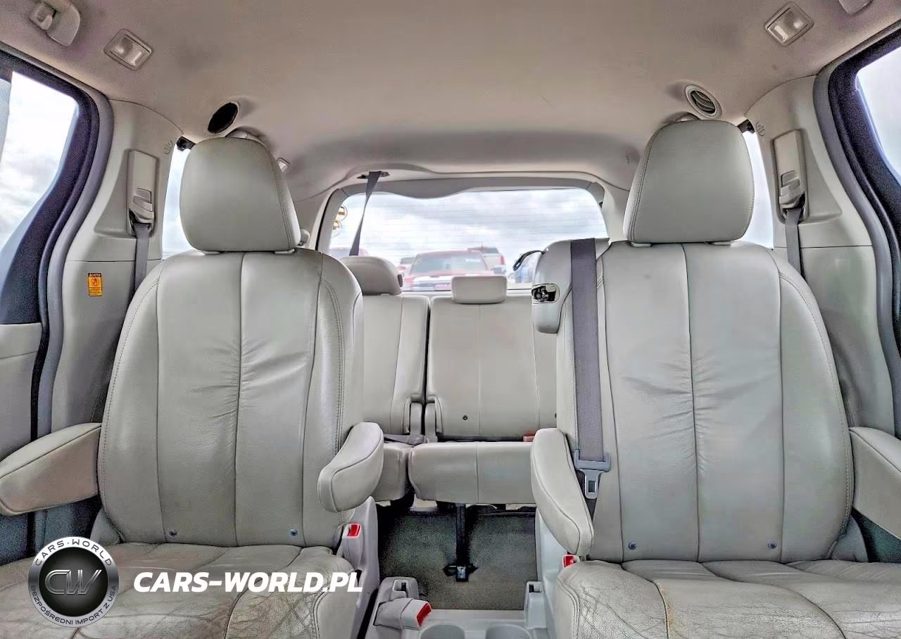 2012 Toyota Sienna Xle 8-Passenger VIN:5TDYK3DC8CS188335 - 10