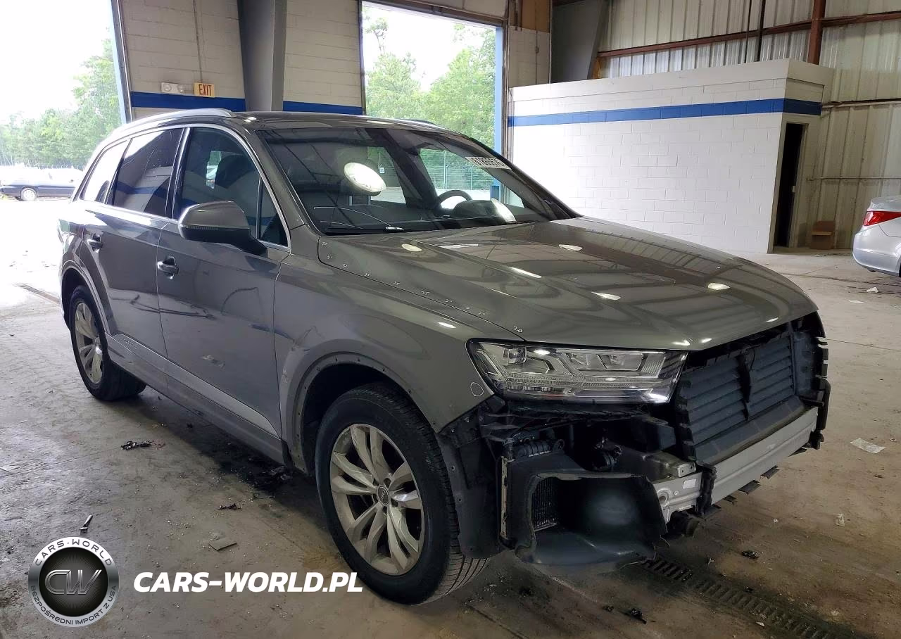 2017 Audi Q7 Premium Plus VIN:WA1LAAF74HD019797 - 4