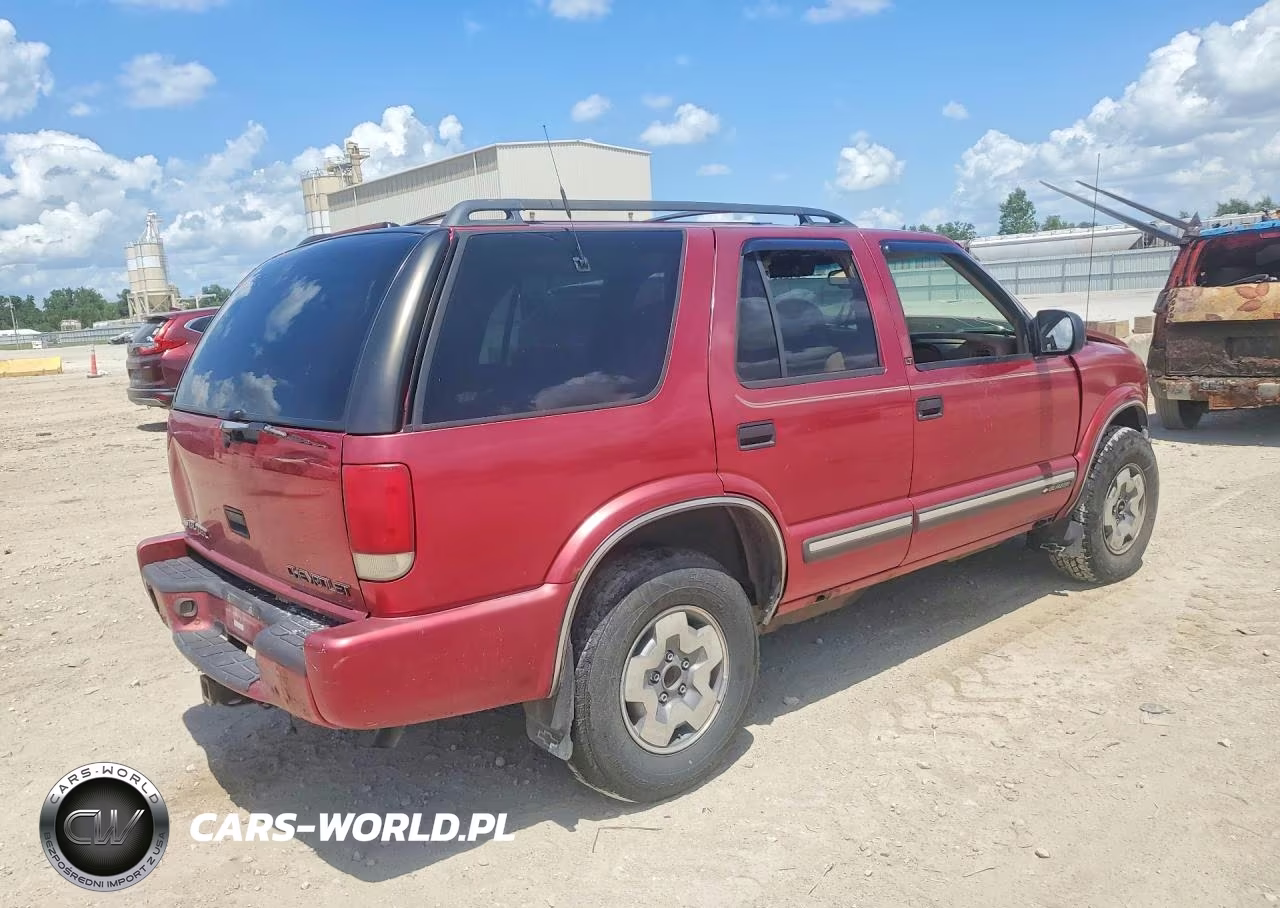 2001 Chevrolet Blazer VIN:1GNDT13W012187218 - 3