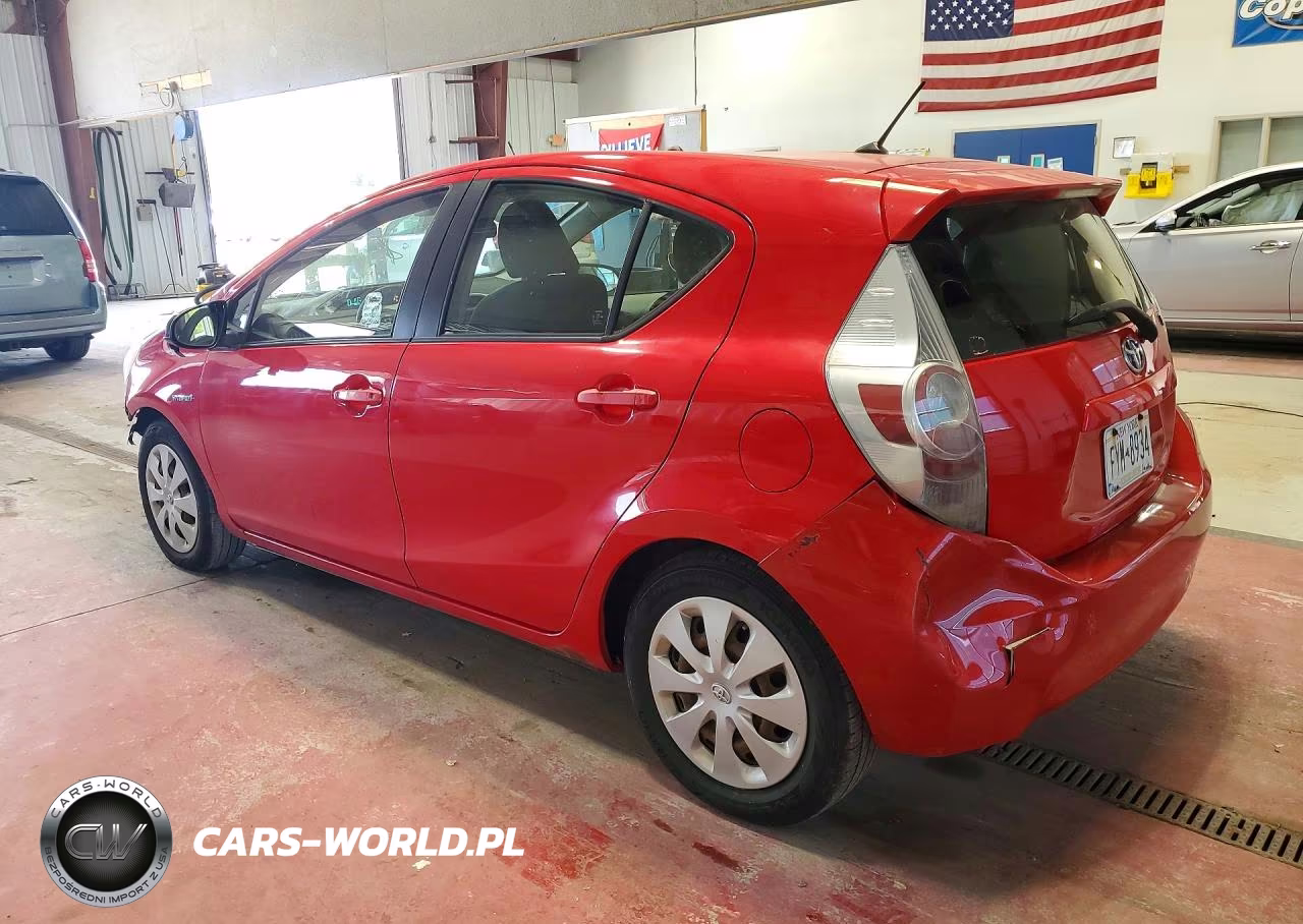 2012 Toyota Prius C Two VIN:JTDKDTB32C1506997 - 2