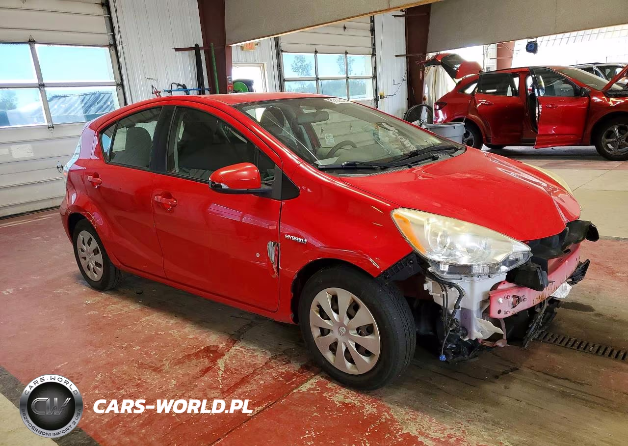 2012 Toyota Prius C Two VIN:JTDKDTB32C1506997 - 4