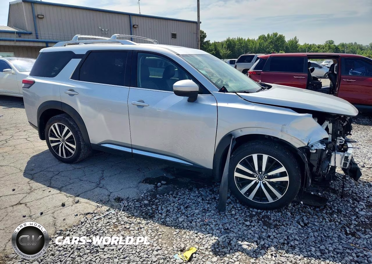 2025 Nissan Pathfinder Platinum VIN:5N1DR3DG6SC272338 - 4