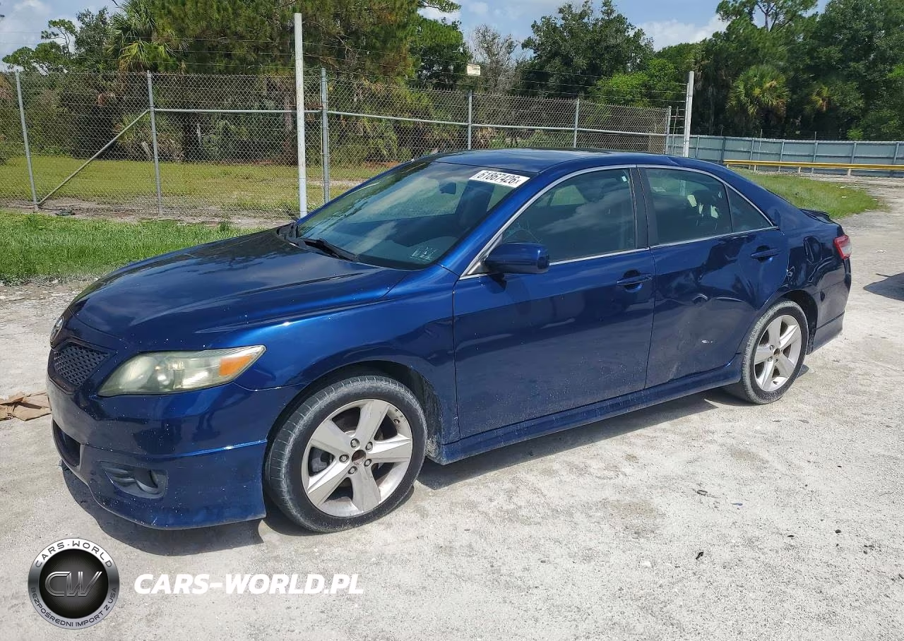 2011 Toyota Camry Se – zdjęcie 1 z 12