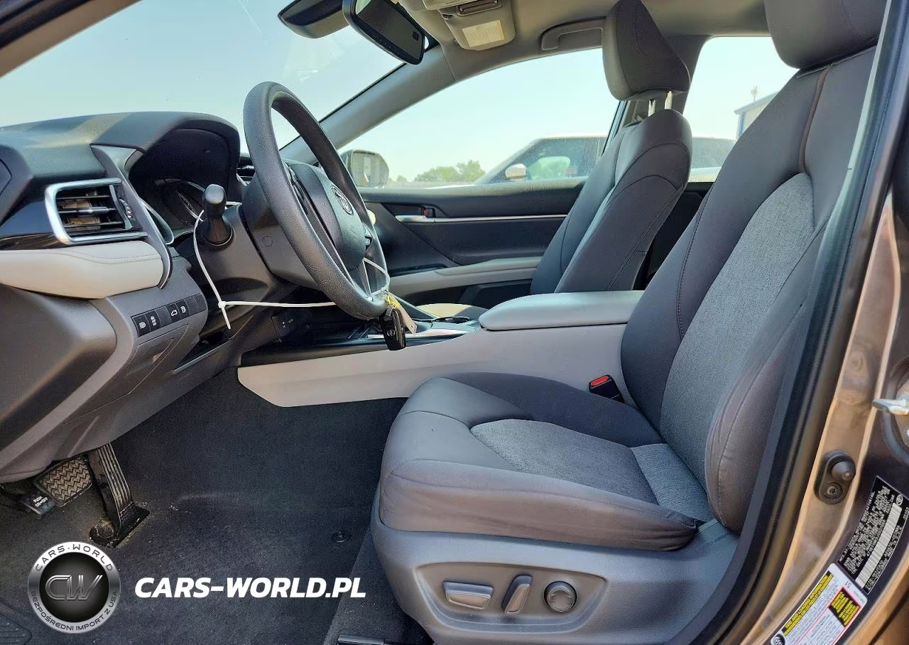 2018 Toyota Camry Le VIN:4T1B11HK0JU027058 - 7