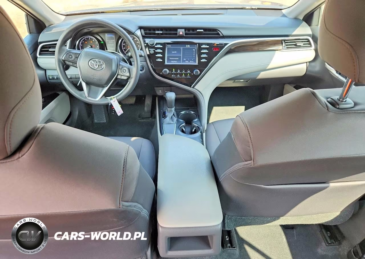 2018 Toyota Camry Le VIN:4T1B11HK0JU027058 - 8