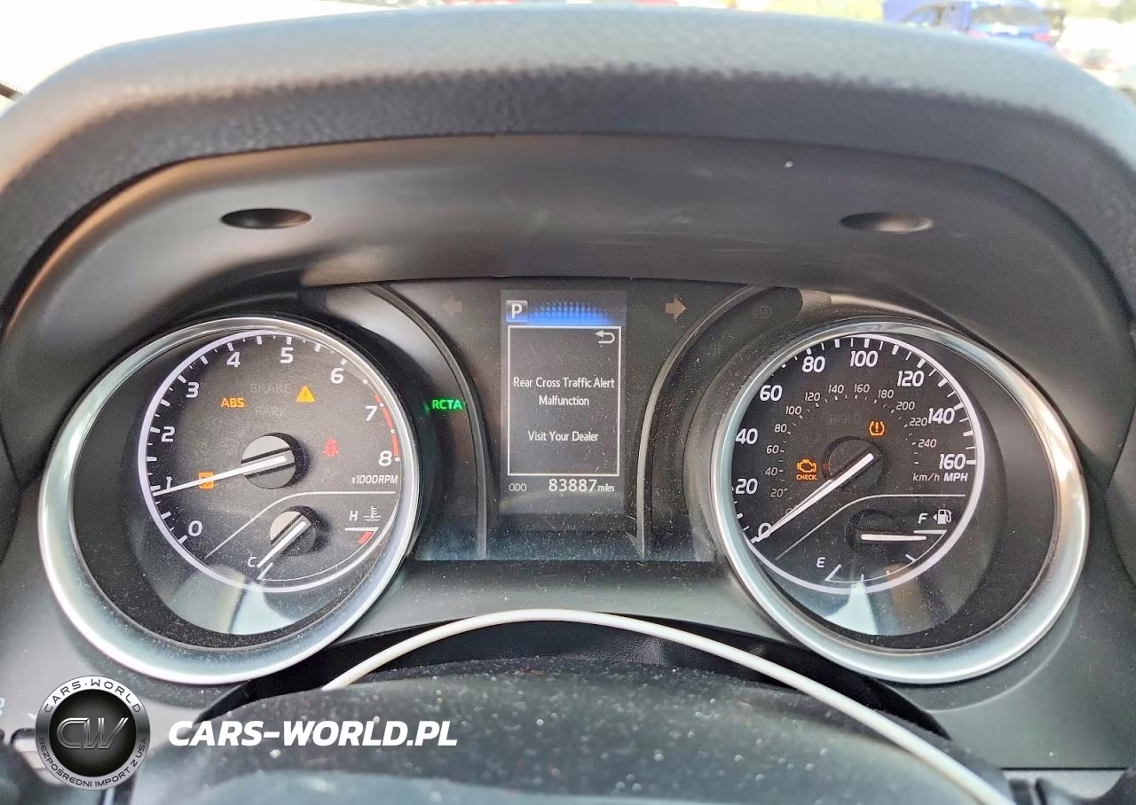2018 Toyota Camry Le VIN:4T1B11HK0JU027058 - 9
