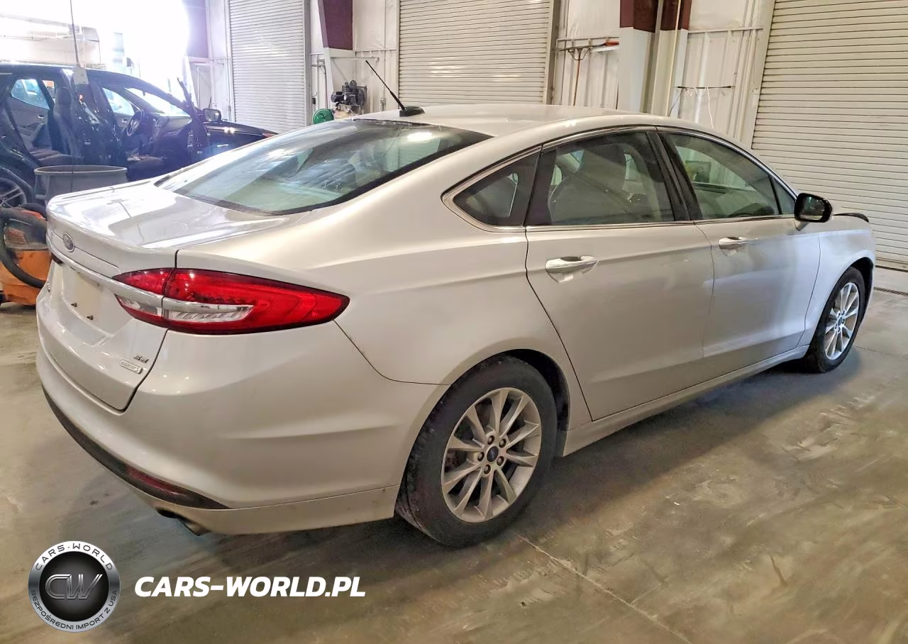 2017 Ford Fusion Se VIN:3FA6P0HD1HR132649 - 3