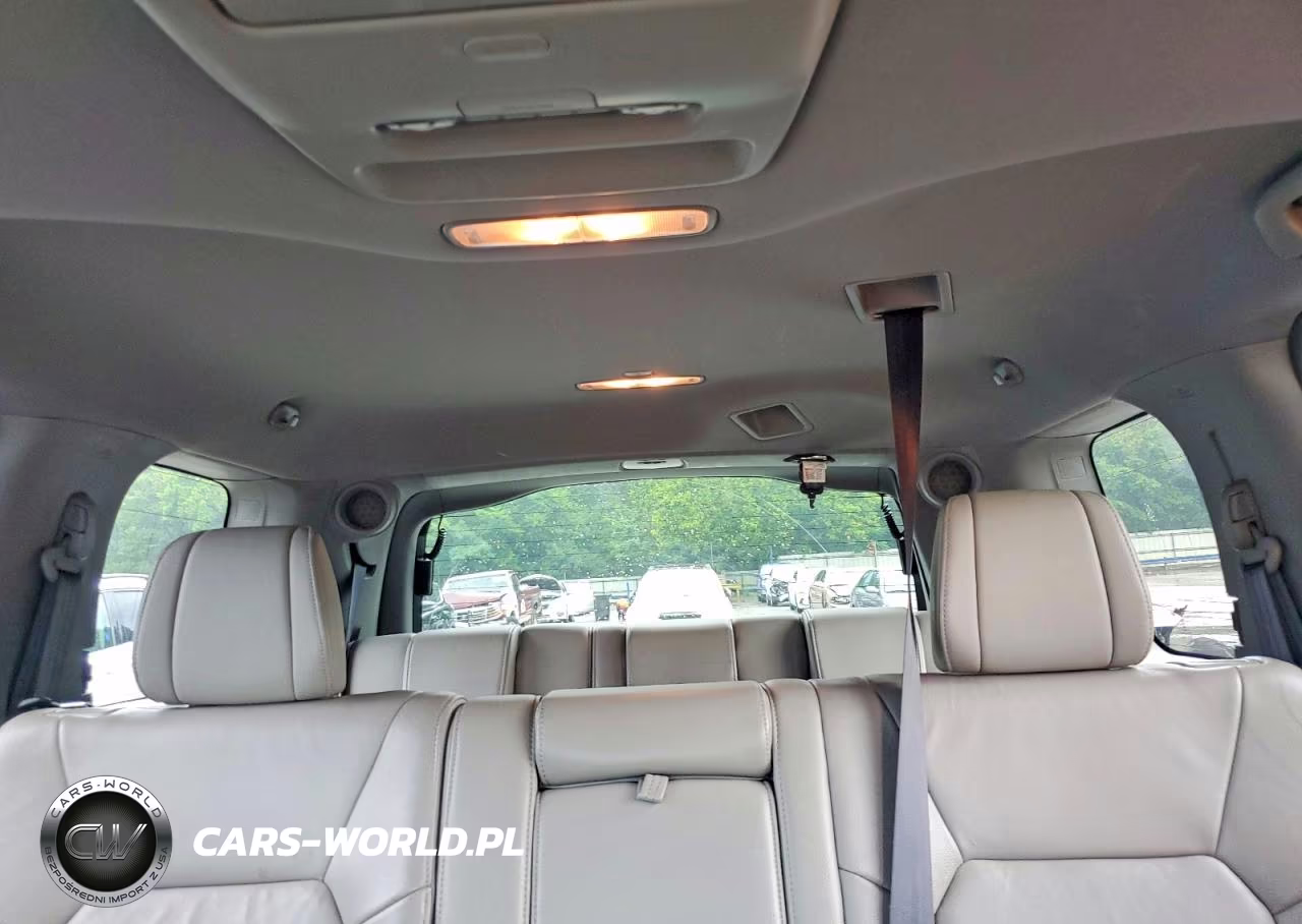 2012 Honda Pilot Touring VIN:5FNYF4H95CB001212 - 10