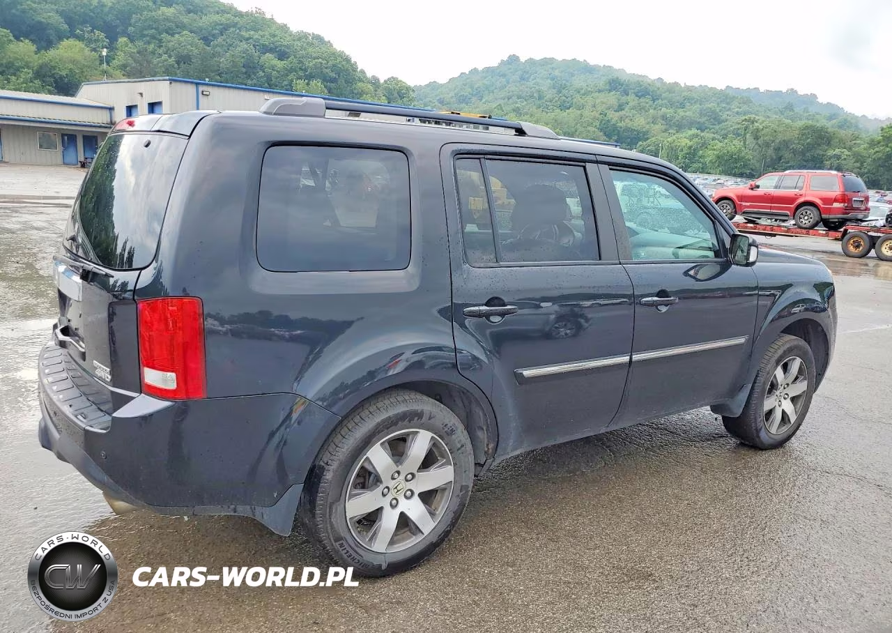 2012 Honda Pilot Touring VIN:5FNYF4H95CB001212 - 3