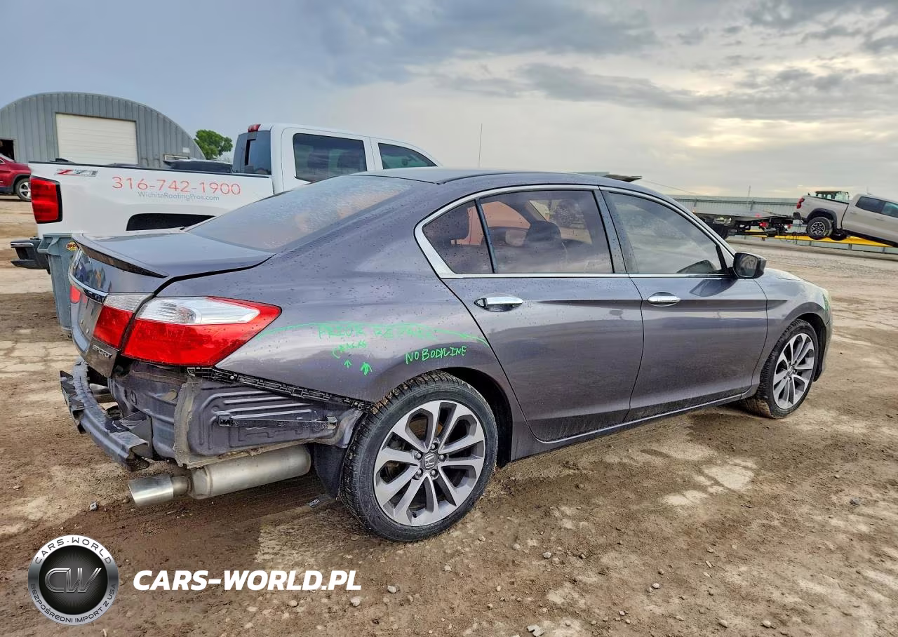 2015 Honda Accord Sport VIN:1HGCR2F55FA230705 - 3