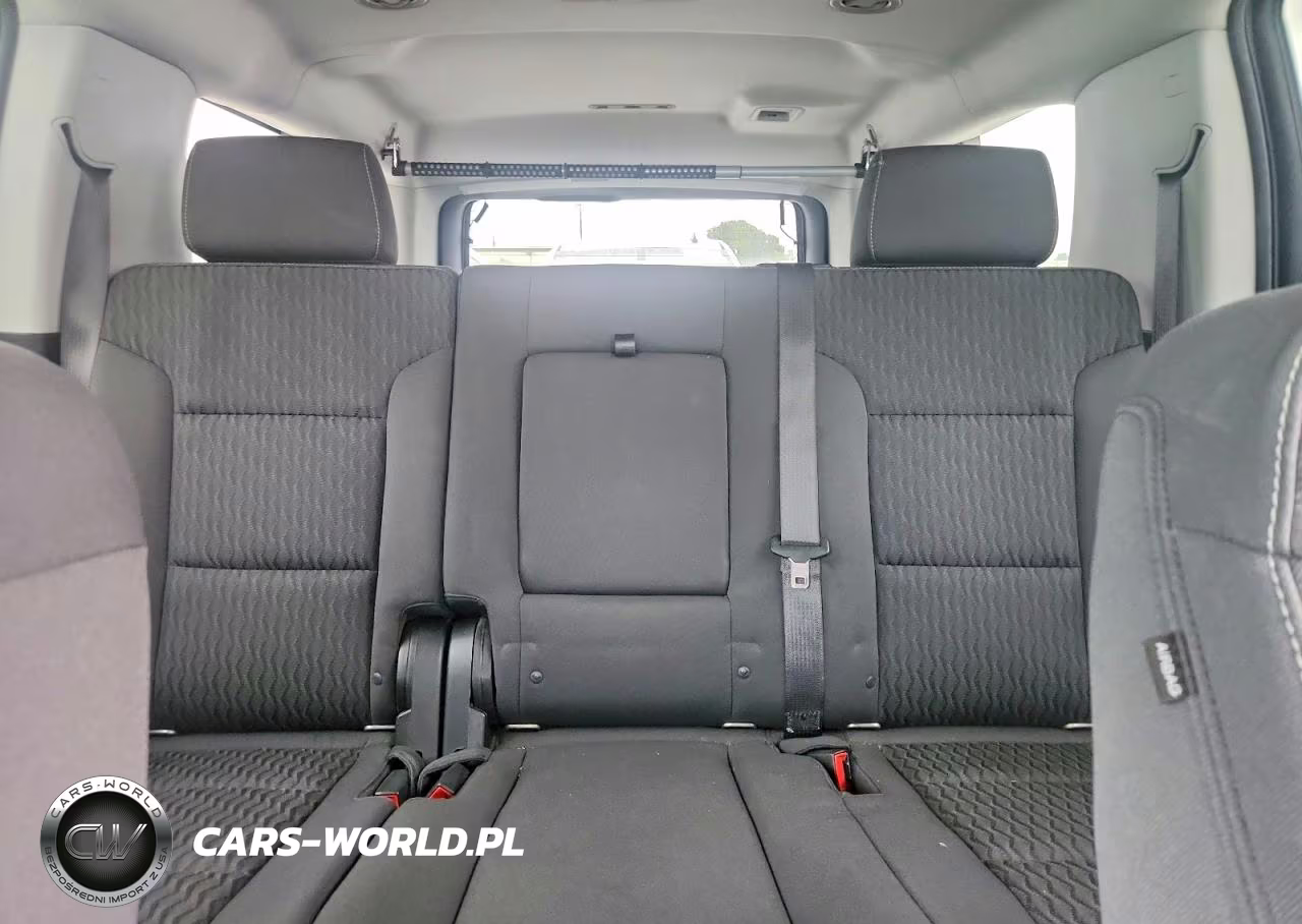 2018 Chevrolet Suburban C1500 Ls VIN:1GNSCGKC9JR187890 - 10