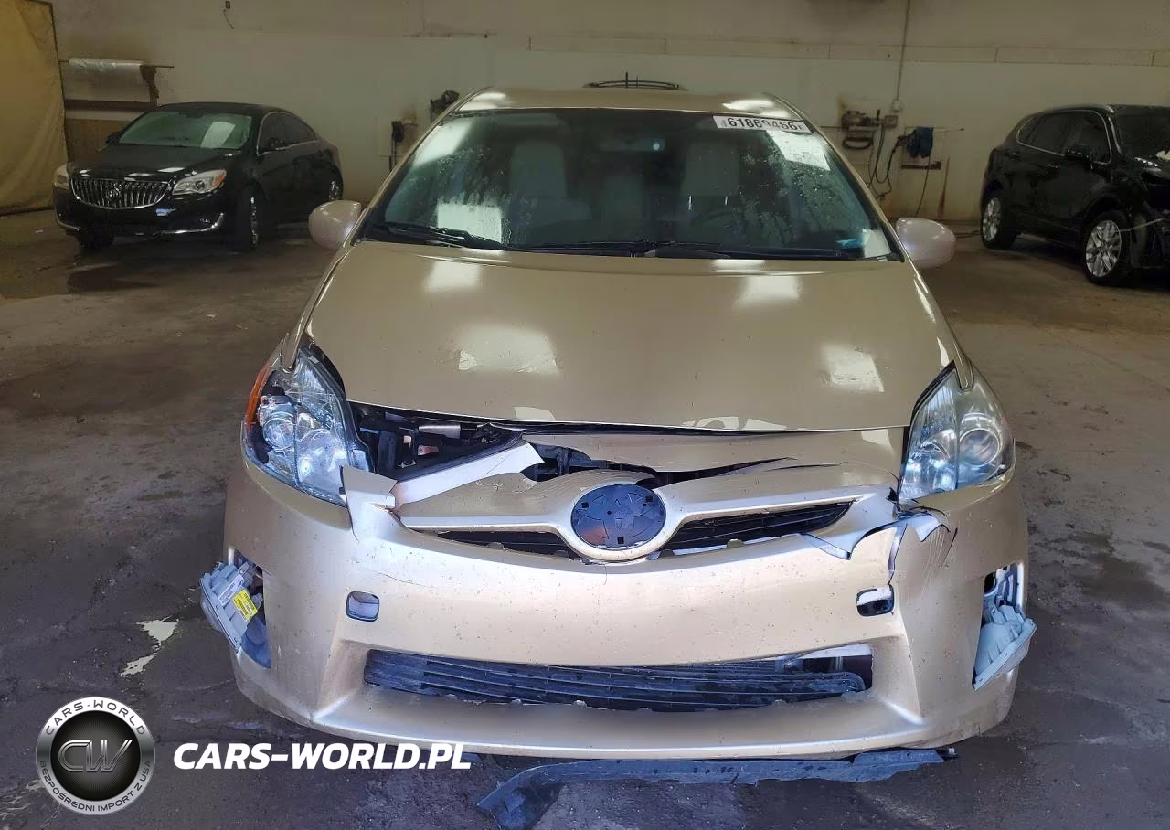 2011 Toyota Prius Two VIN:JTDKN3DU8B1441672 - 5
