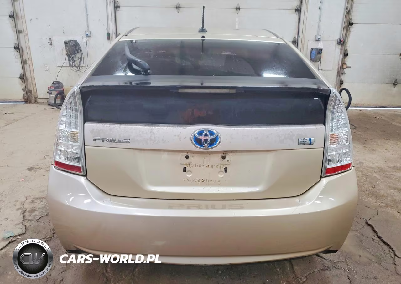 2011 Toyota Prius Two VIN:JTDKN3DU8B1441672 - 6