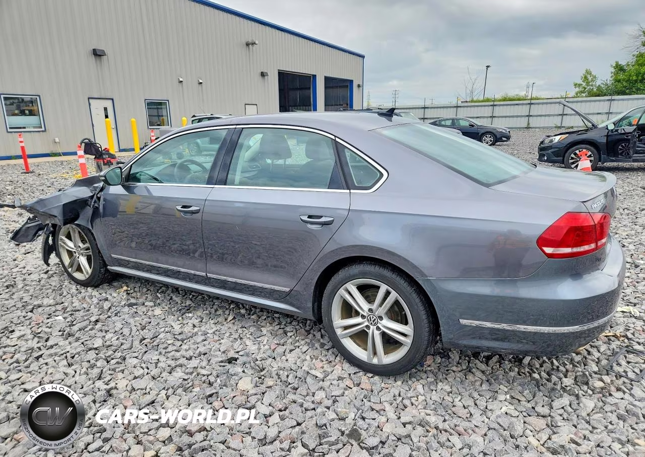 VOLKSWAGEN PASSAT VIN:1VWCN7A34CC053719 - 2