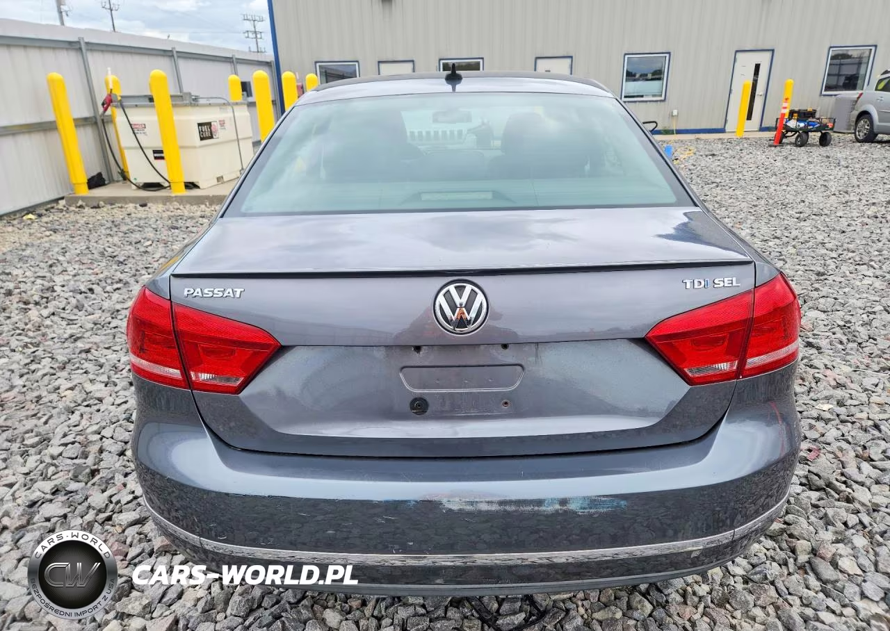 VOLKSWAGEN PASSAT VIN:1VWCN7A34CC053719 - 6