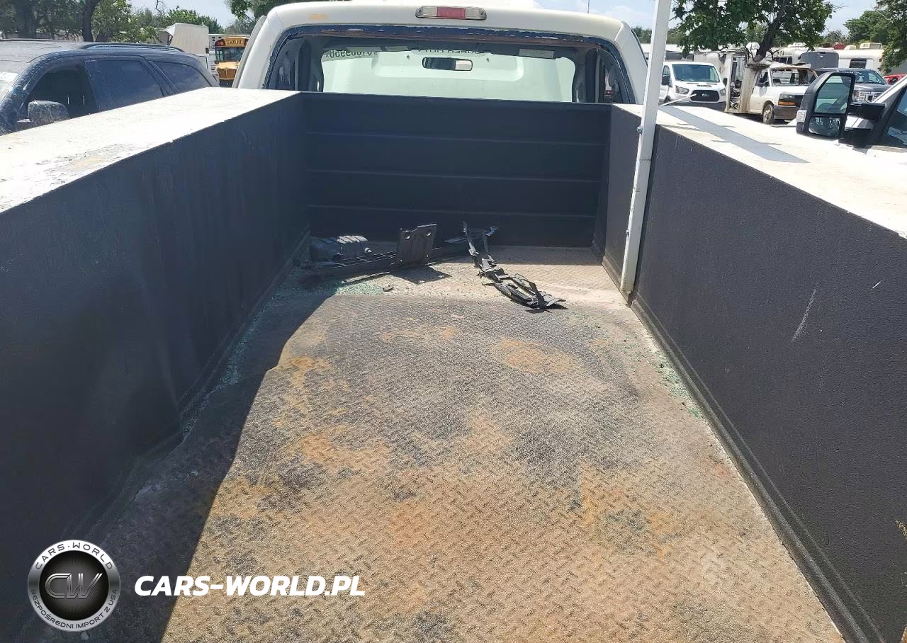 2011 Ford F250 Super Duty VIN:1FDBF2A6XBEC75897 - 10