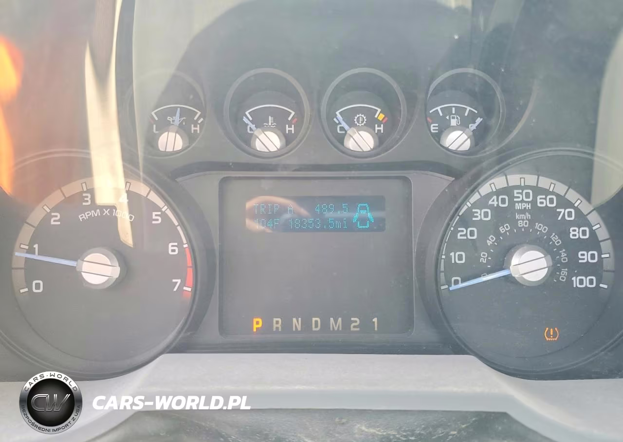 2011 Ford F250 Super Duty VIN:1FDBF2A6XBEC75897 - 9