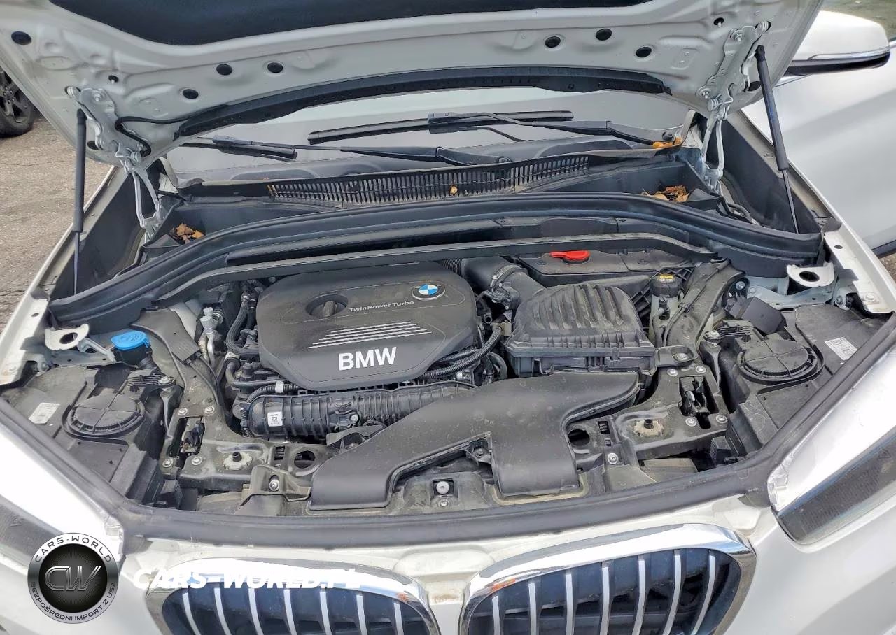 2018 BMW X1 xDrive28I VIN:WBXHT3C36J5K25323 - 12