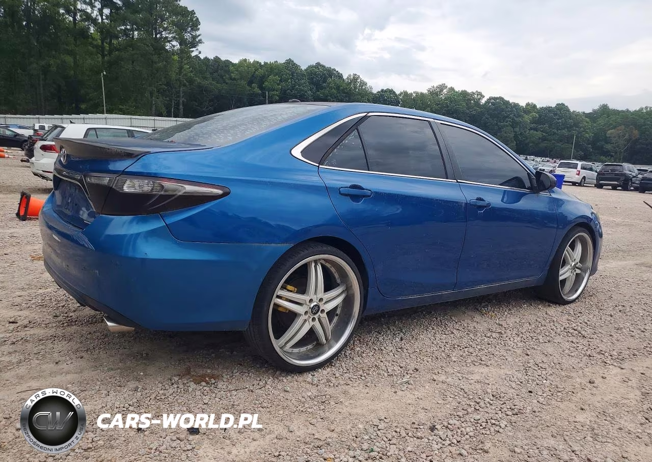 2016 Toyota Camry Special Edition VIN:4T1BF1FK9GU559373 - 3