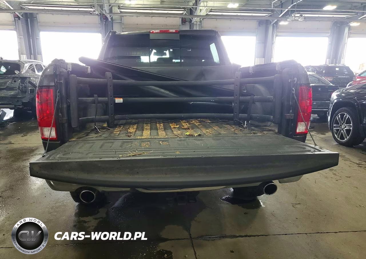 2018 Ram 1500 Slt VIN:3C6RR7LTXJG135812 - 6