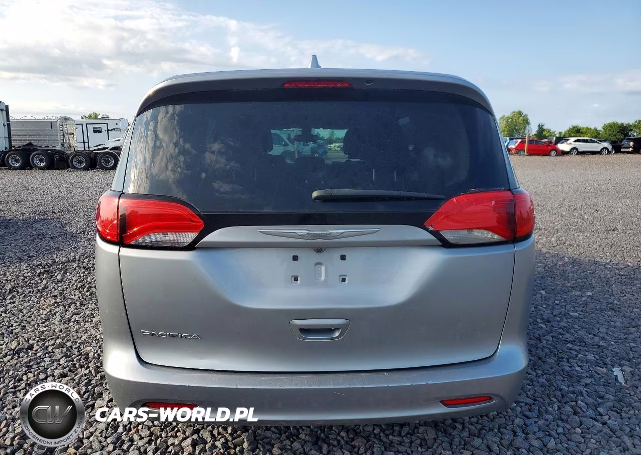 2017 Chrysler Pacifica Lx VIN:2C4RC1CG0HR565279 - 6